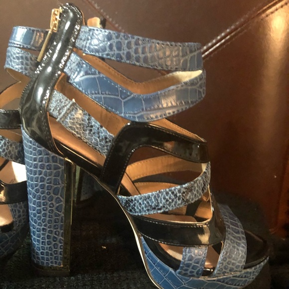 Italian Shoes - Picture 2 of 6